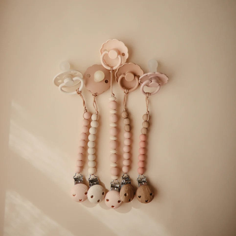 Mushie Accessories Jellybeanzkids Mushie Luna Pacifier Clip - Blush OS